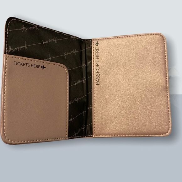 2/40$$ Rose Gold Kendall & Kylie Passport Holder - Picture 3 of 3